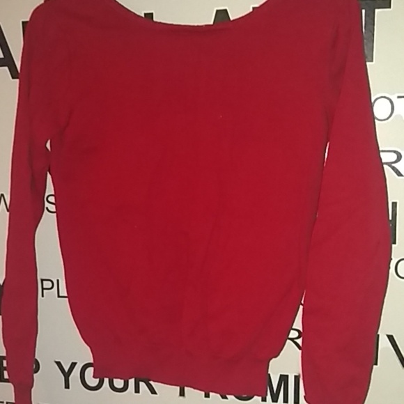 Bow Back sweater. - Picture 4 of 4